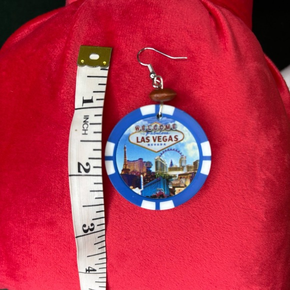 Poker Chip Earrings - Picture 4 of 4